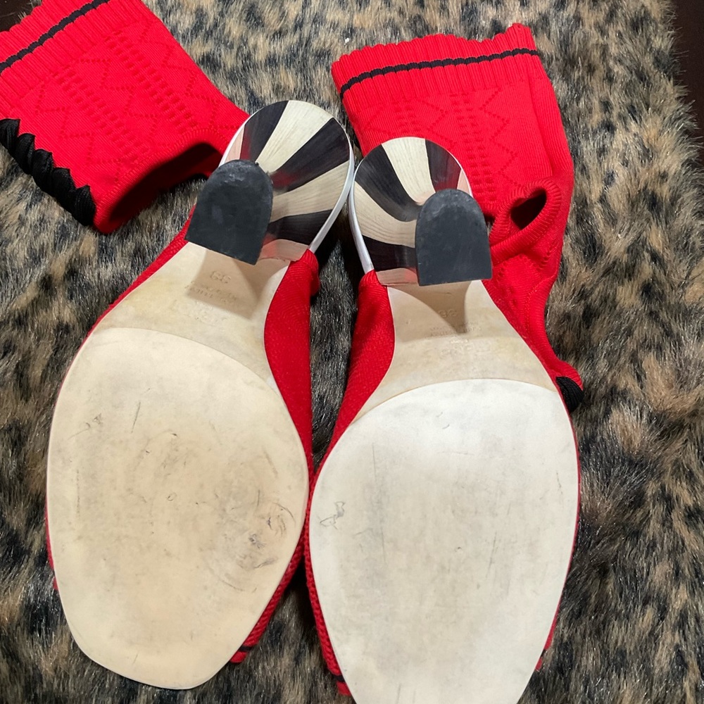 FENDI ELASTIC AND NEOPRENE HEELED SANDALS - Picture 5 of 16